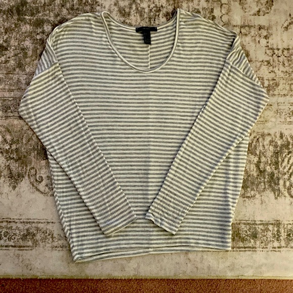 Forever 21 Tops - Forever 21 grey and white stripe shirt